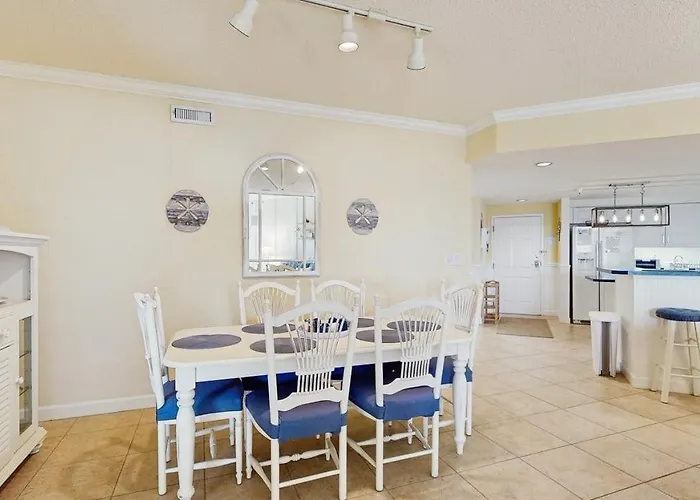 Spacious Top-floor Retreat With Pool Fireplace & Steps To Northside Park & Ocean City